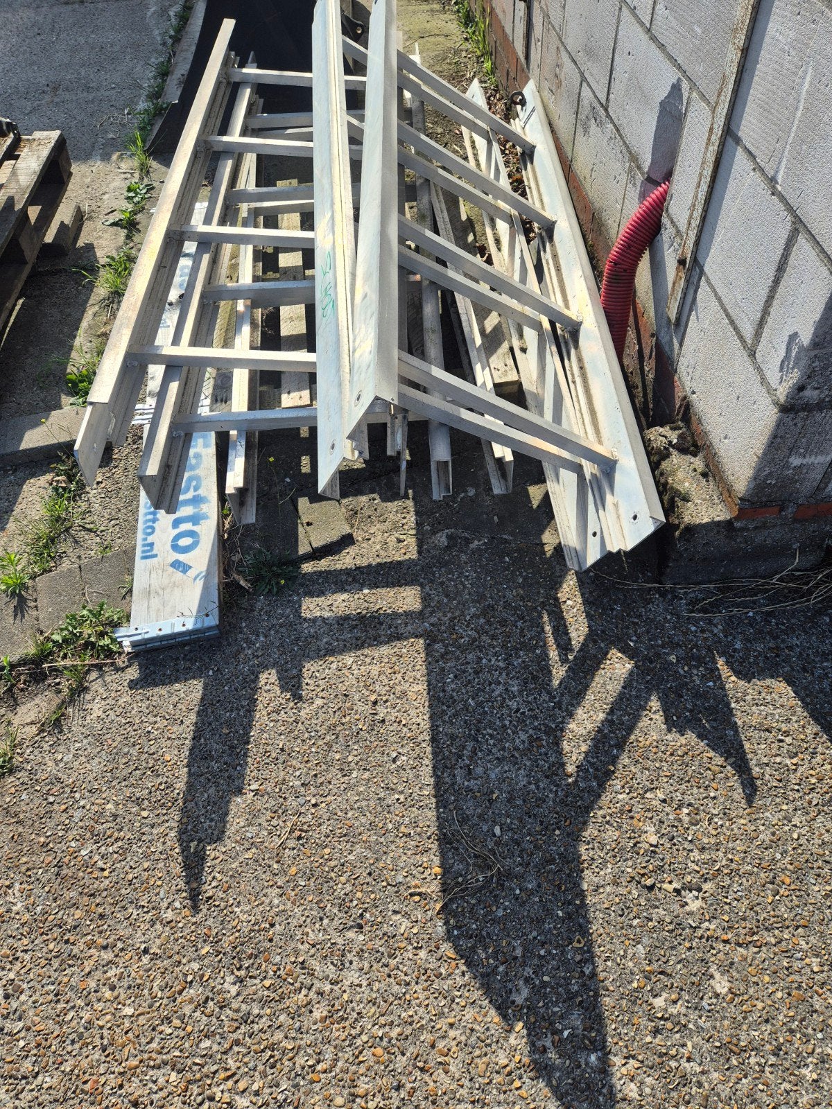 Te koop aangeboden weinig gebruikte bouw / verhuislift, Bricolage & Construction, Échelles & Escaliers, Enlèvement