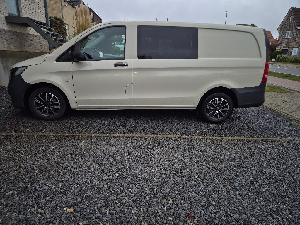 Vito dubbele cabine lichte vracht 5 zitplaatsen, Auto's, Bestelwagens en Lichte vracht, 4 deurs, Stof, 1600 cc, Beige