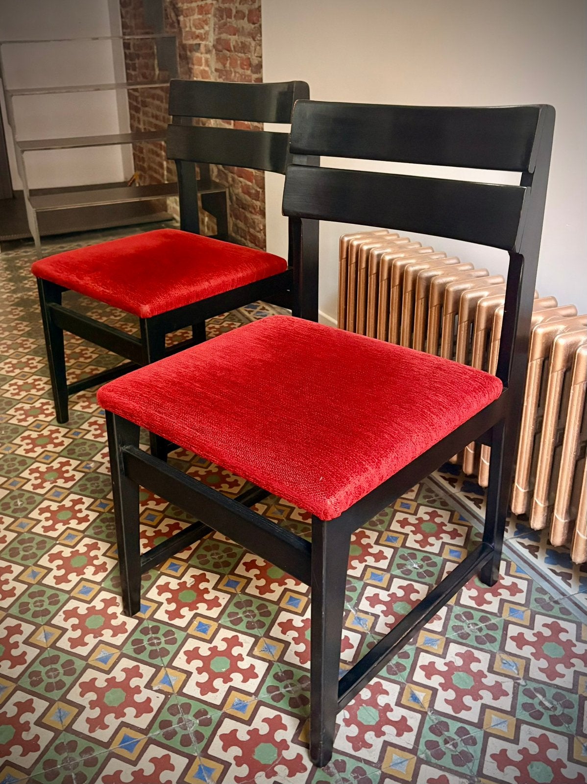 Duo Brutalistische Stoelen, Antiek en Kunst, Antiek | Meubels | Stoelen en Sofa's, Ophalen