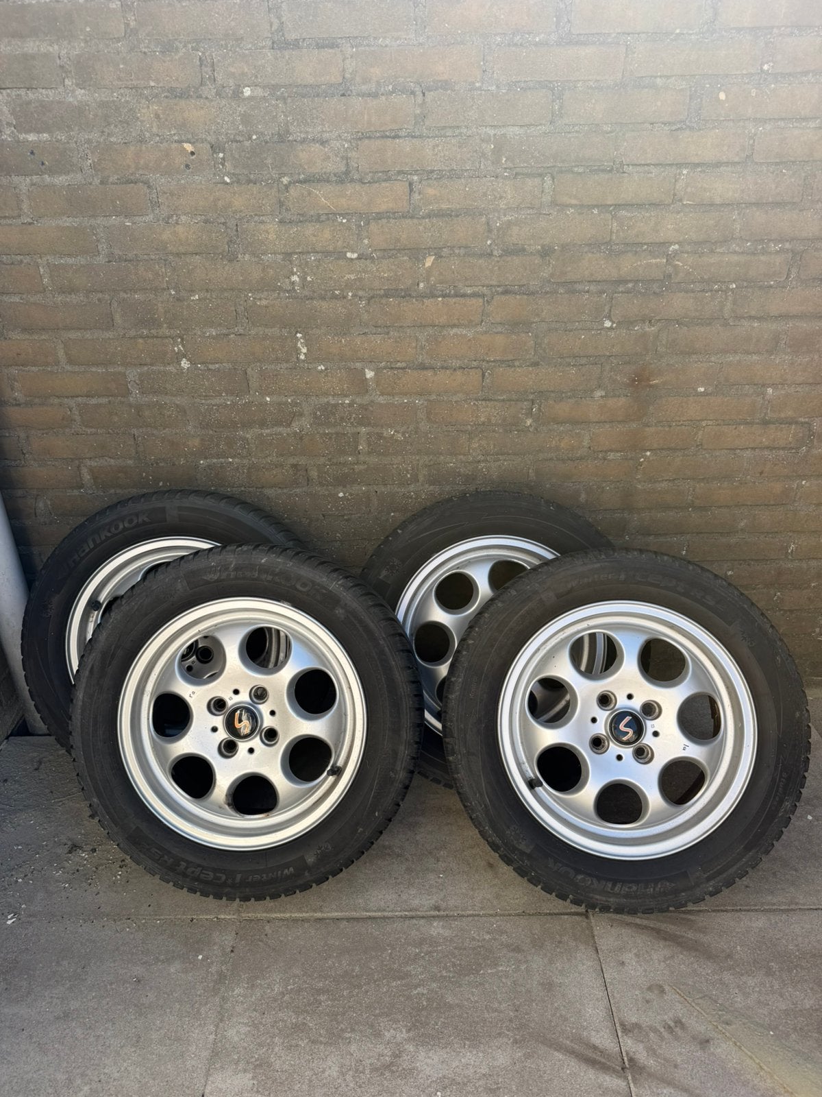 OEM MINI R81 velgen met winterbanden 185/60/15 Hankook, Auto-onderdelen, Ophalen, Winterbanden, Band(en)
