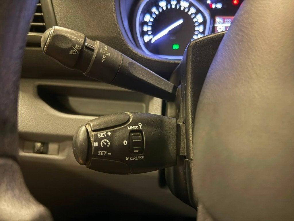 Toyota Proace Utilitaire 6 Places 2.0D 90kW Euro 6b, Autos, 90 kW, Achat, Euro 6, Entreprise