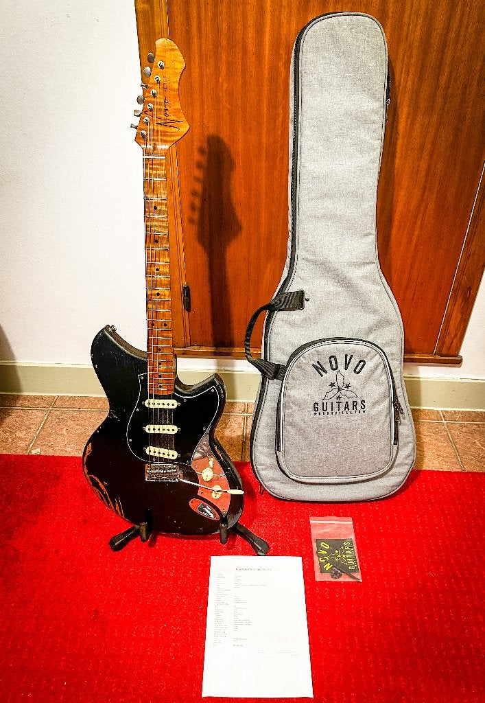Guitare NOVO SERUS S 2021, Musique & Instruments, Enlèvement, Comme neuf, Solid body, Autres marques