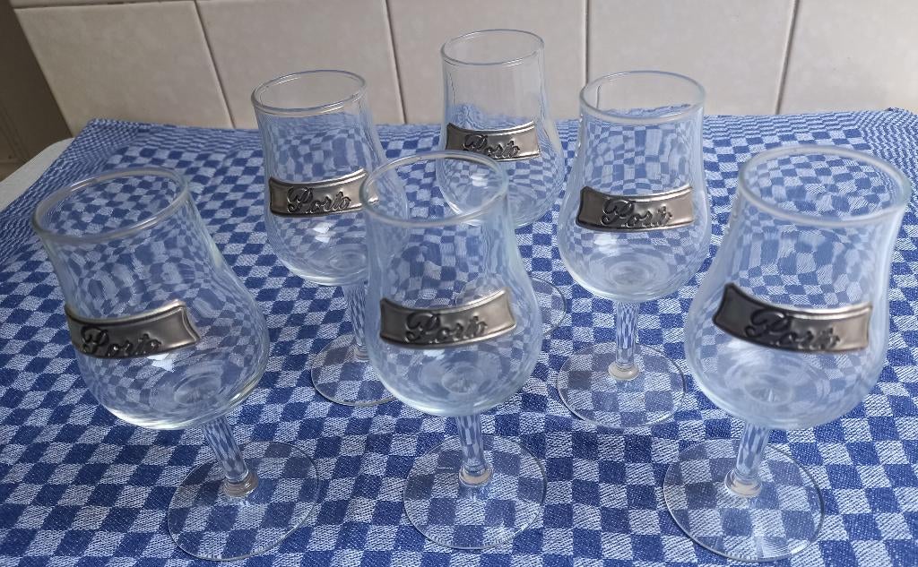 Lot de 6 verres à Porto de tradition – Écussons en étain, Collections, Enlèvement, Neuf, Autres types
