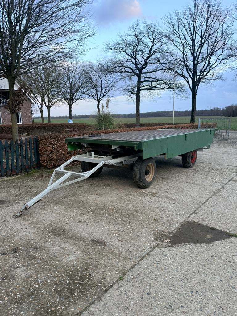 Platte wagen 5,5 x 2,2 m, Articles professionnels, Agriculture | Aliments pour bétail, Enlèvement