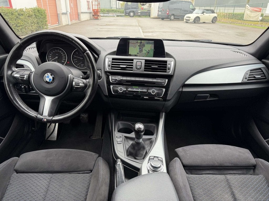 BMW 116 i ///M Pack Navi/Bluetooth/PDC/OHB BMW, Auto's, 1 Reeks, Gebruikt, Alcantara, 5 deurs