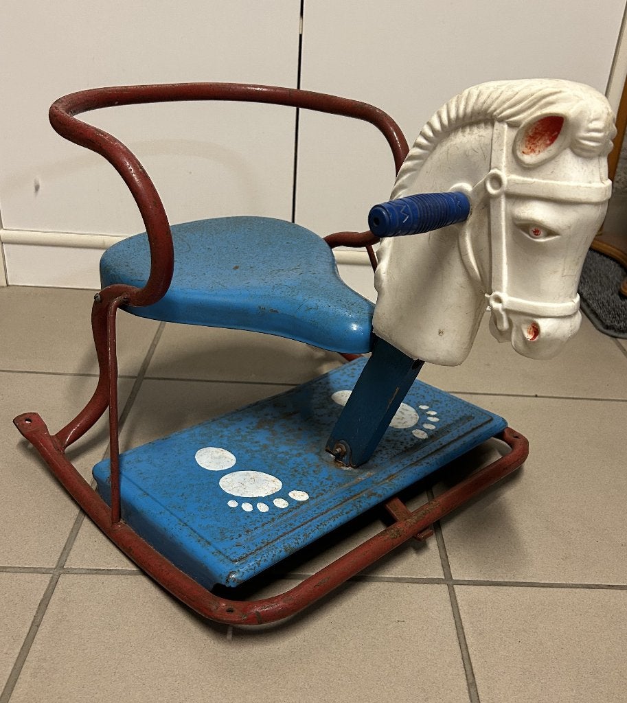 Vintage Metalen Schommelpaardje - merk MOBO, Antiek en Kunst, Antiek | Speelgoed, Ophalen of Verzenden