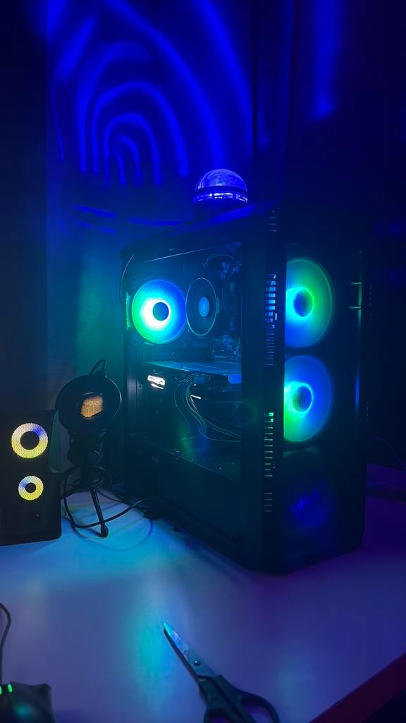Pc met monitor, Ophalen, Zo goed als nieuw