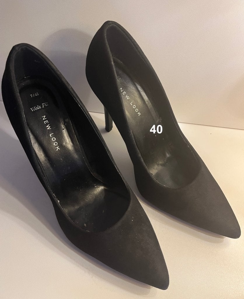 nieuwe zwarte schoenen van synthetisch suède maat 40, Kleding | Dames, Schoenen, Ophalen of Verzenden, Nieuw, Zwart