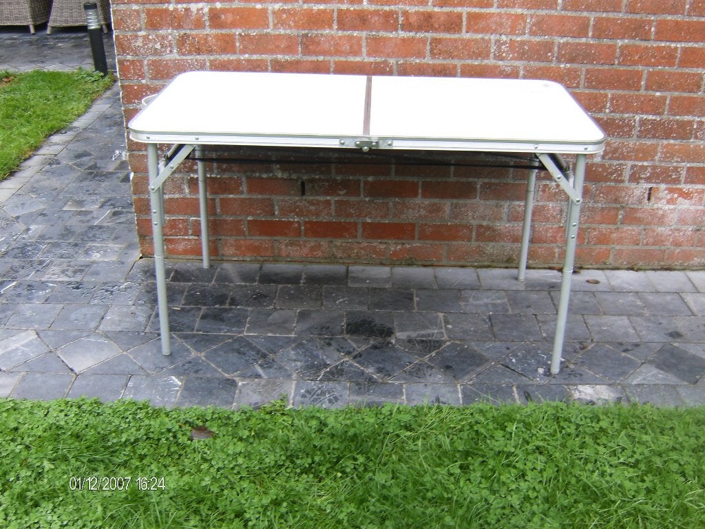 campingtafel, Ophalen, Zo goed als nieuw, Campingtafel