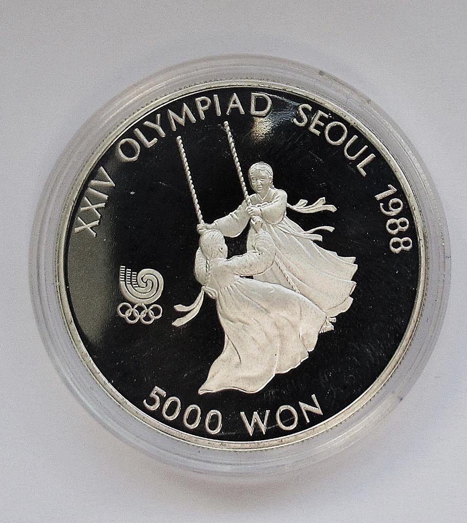South Korea 5000 won 1987 Girls on swing contest, Verzenden, Zilver