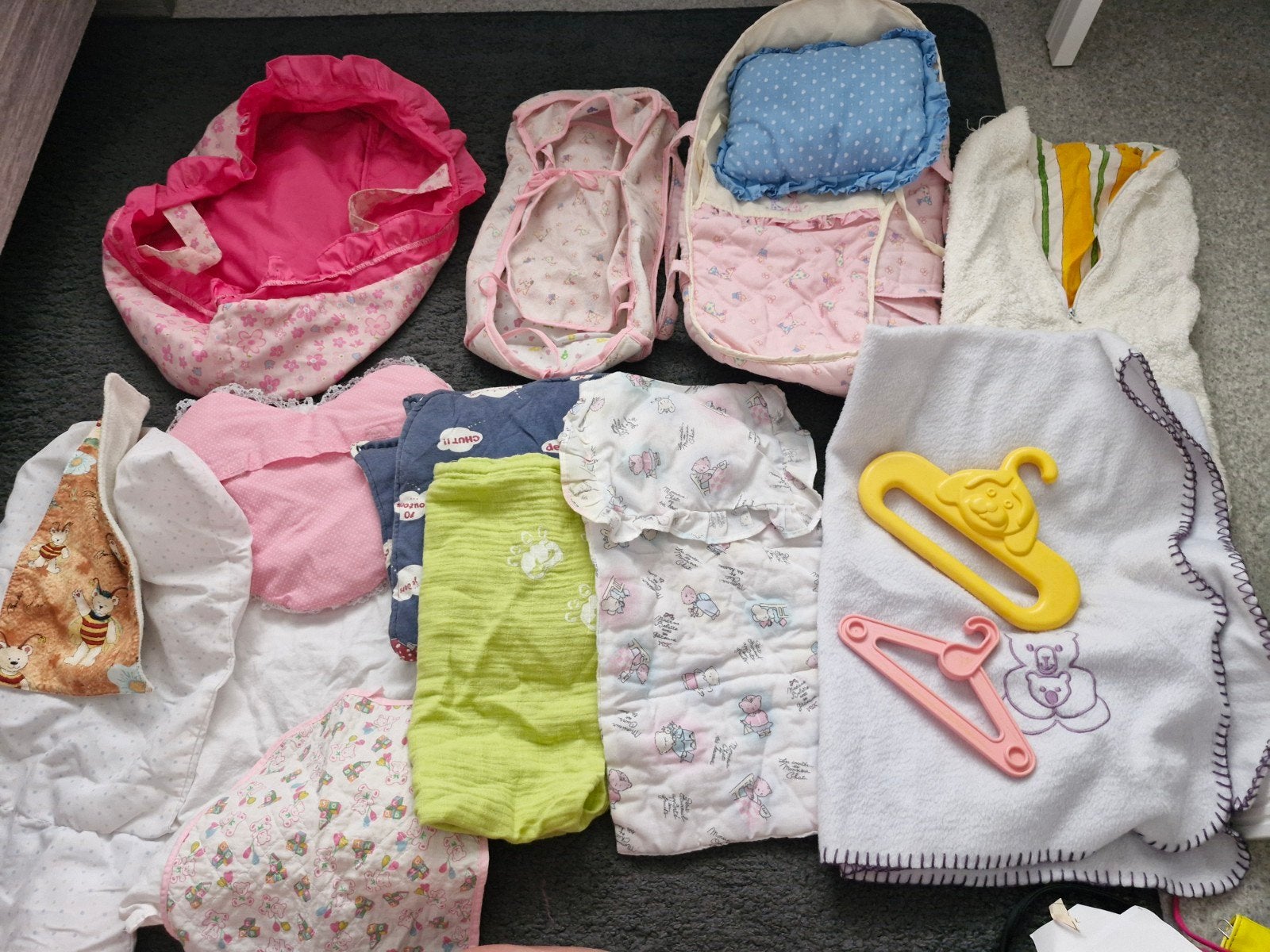 lot poppendraagmandjes,dekentjes,kussentjes, Kinderen en Baby's, Ophalen of Verzenden