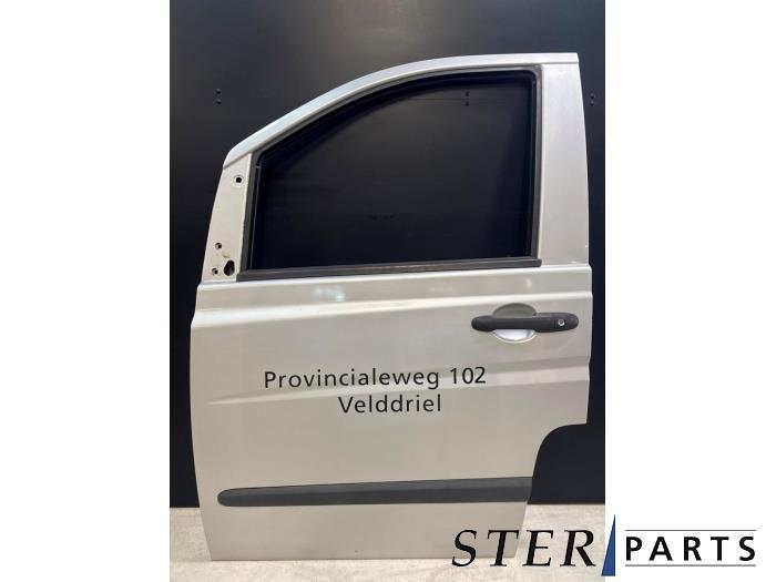 Portier 2Deurs links van een Mercedes Vito (744), Gebruikt, -, Deur, Ophalen of Verzenden
