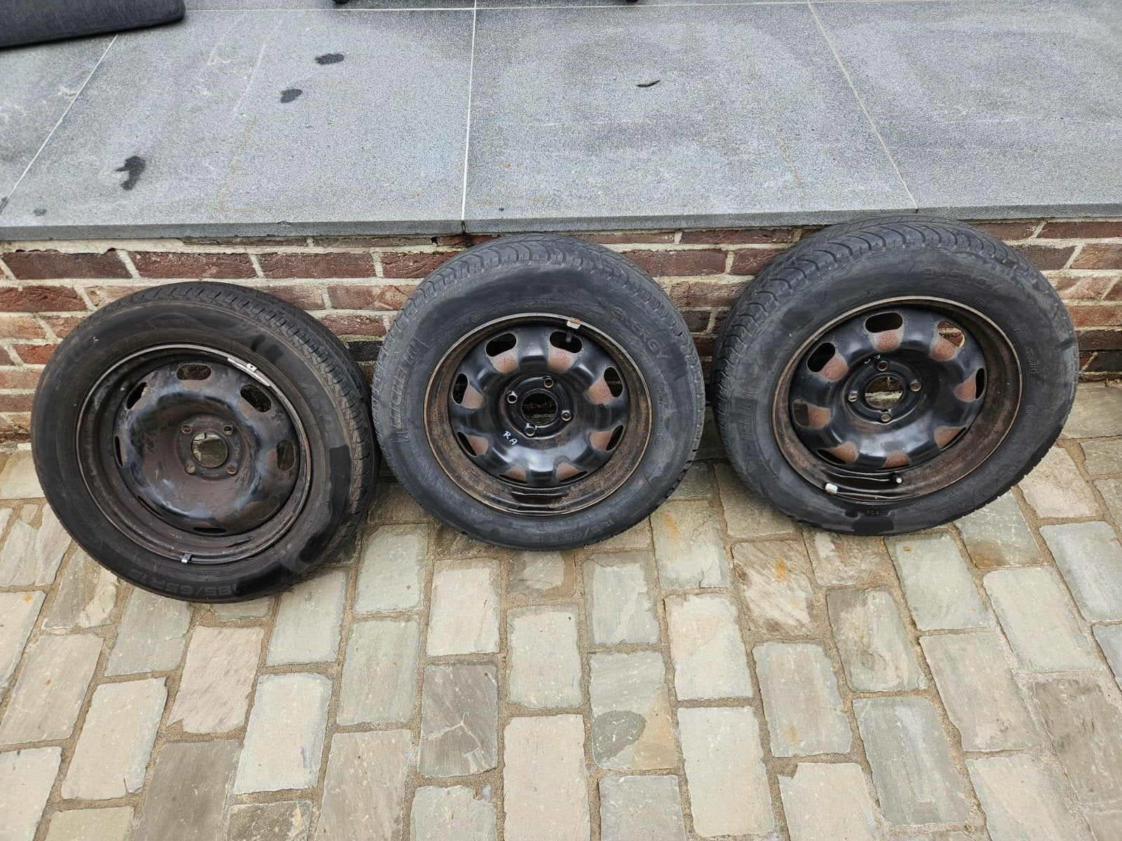 3x gratis stalen 15" velgen Peugeot Citroen, Auto diversen, Autosport-onderdelen, Ophalen