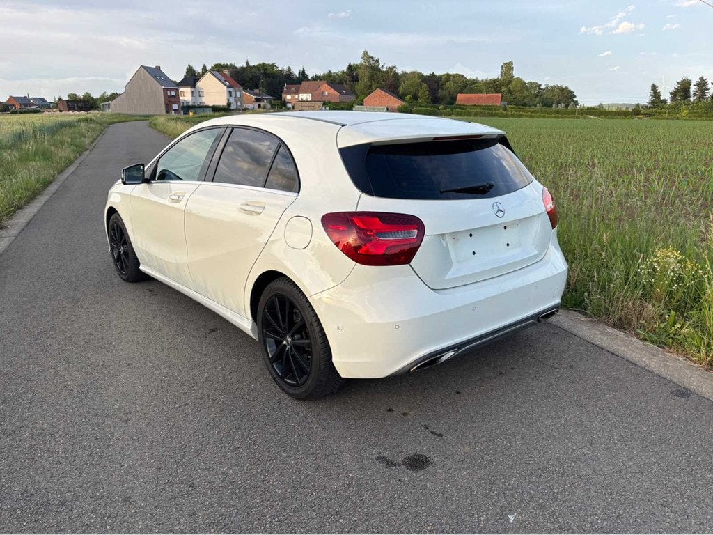 Voiture de passagers Mercedes-Benz A180 AMG Line, Autos, Mercedes-Benz, Classe A, Achat, Euro 6, Entreprise
