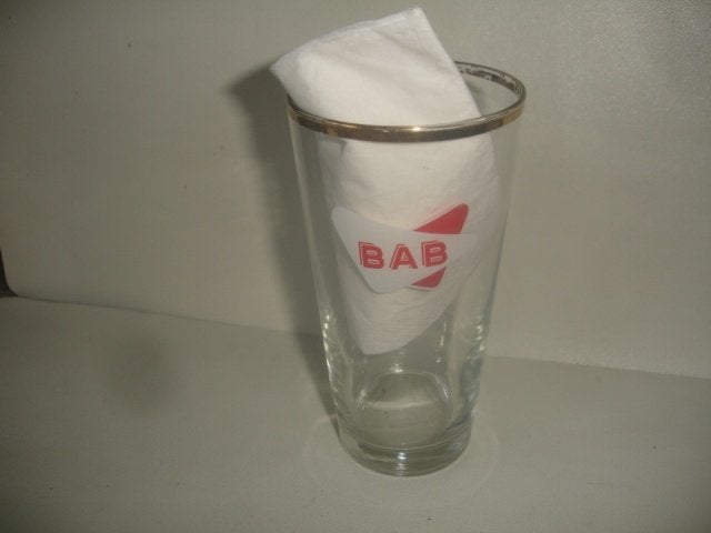 Oud bierglas van BAB, boerke, 33cl. Brij. Aigle Belgica, Verzamelen, Biermerken, Gebruikt, Glas of Glazen, Overige merken, Ophalen of Verzenden