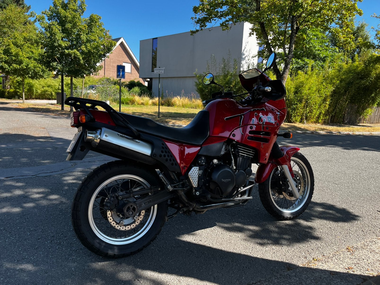 Triumph Tiger 900cc, Motoren, Particulier