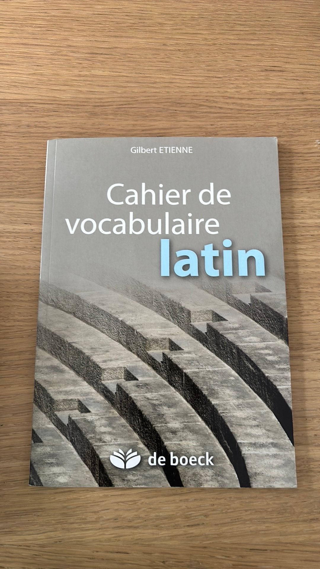 Dictionnaire vocabulaire latin, Livres, Enlèvement, Comme neuf, Latin