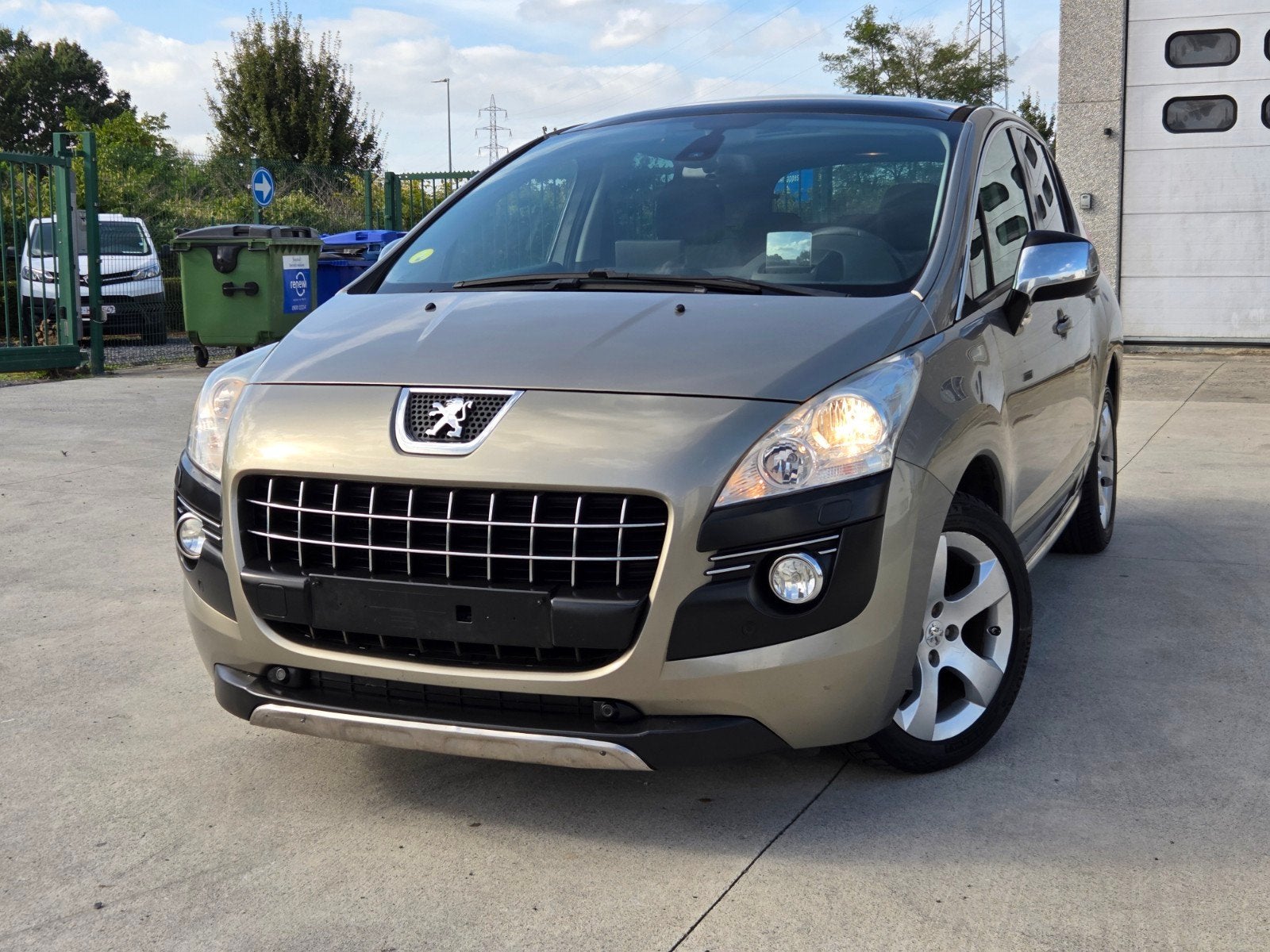 Peugeot 3008 1.6 Hdi/Pano dak/navigatie/bediening OK, Auto's, Euro 5, 4 cilinders, Beige, 1560 cc