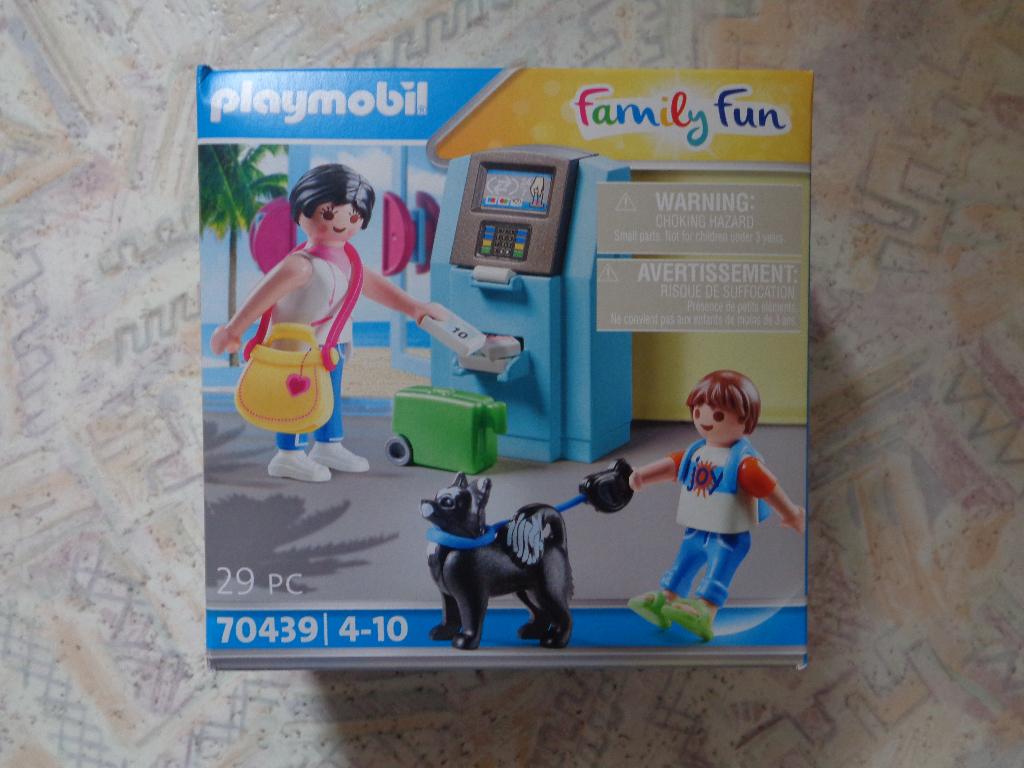 PLAYMOBIL Family Fun Vakantiegangers met geldautomaat, Ophalen of Verzenden, Nieuw, Complete set
