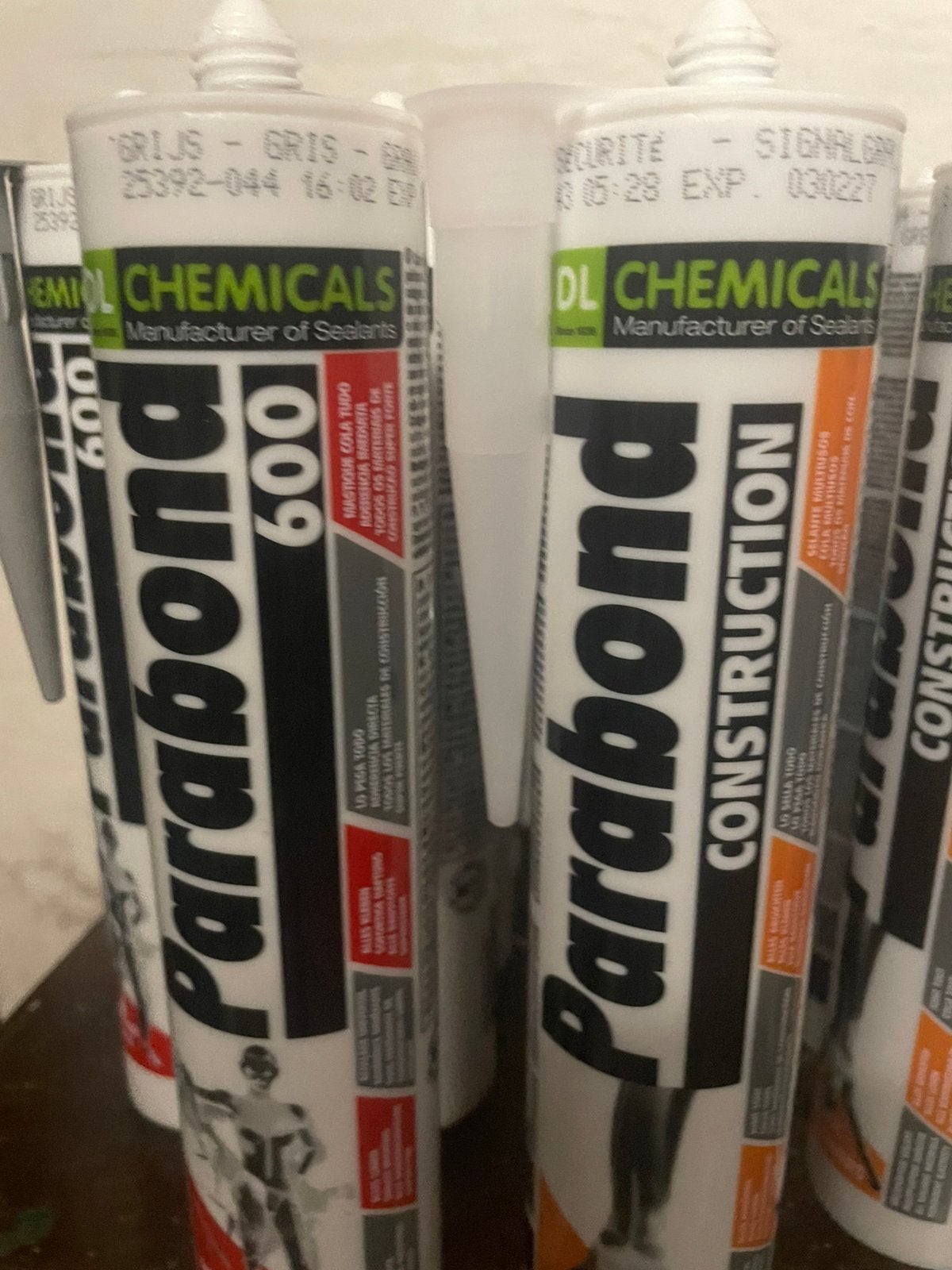Professionele lijmkit en siliconen DL chemicals 45 stuks, Enlèvement, Neuf