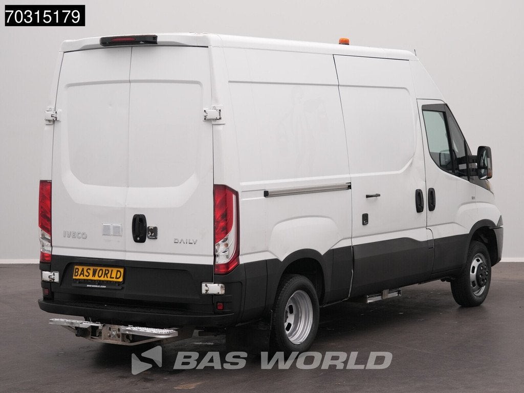 Iveco Daily 35C14 Dubbellucht L2H2 Airco Cruise Camera Werkp, Autos, 100 kW, Euro 6, Entreprise, Boîte manuelle