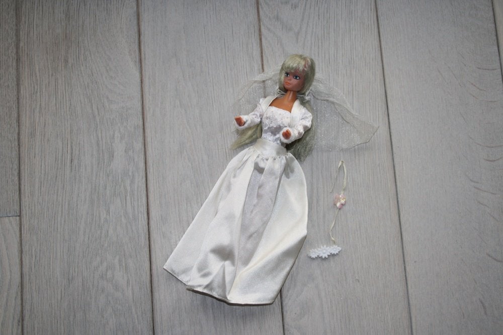 Barbie huwelijk, Ophalen, Zo goed als nieuw, Barbie