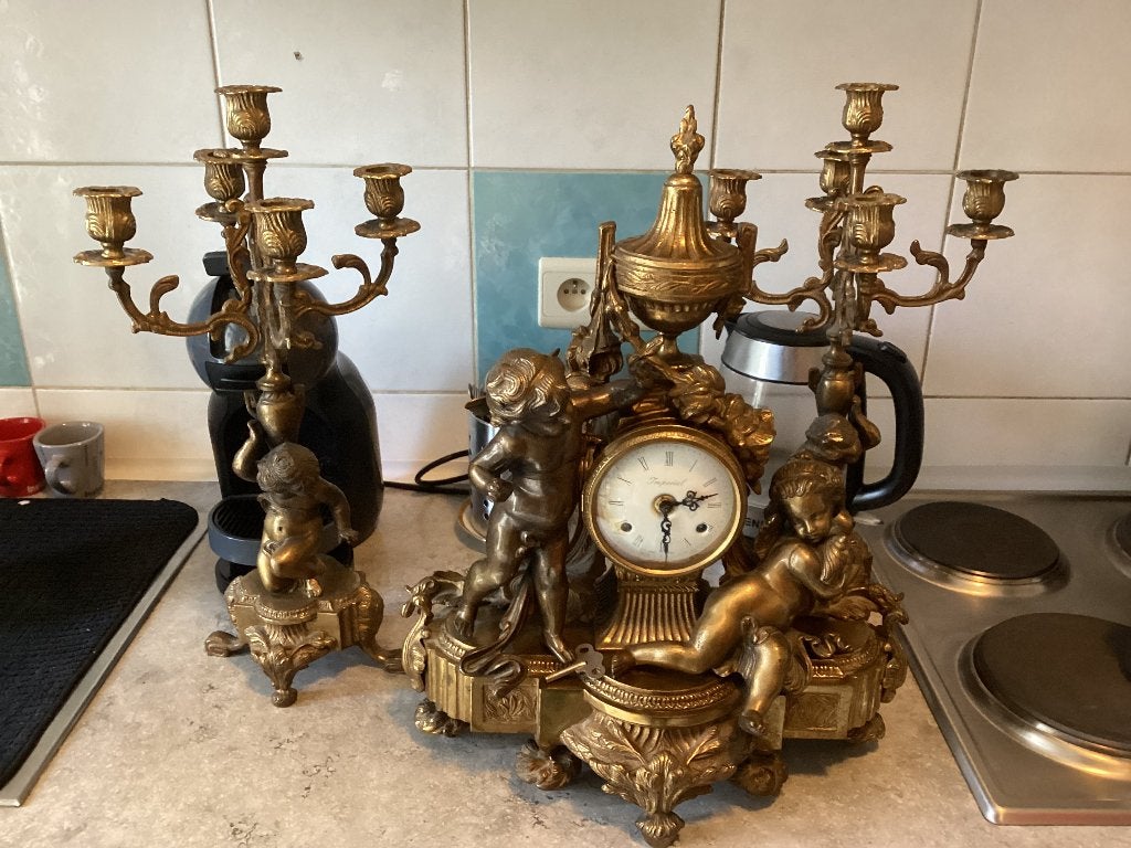 Horloge, Antiquités & Art, Enlèvement