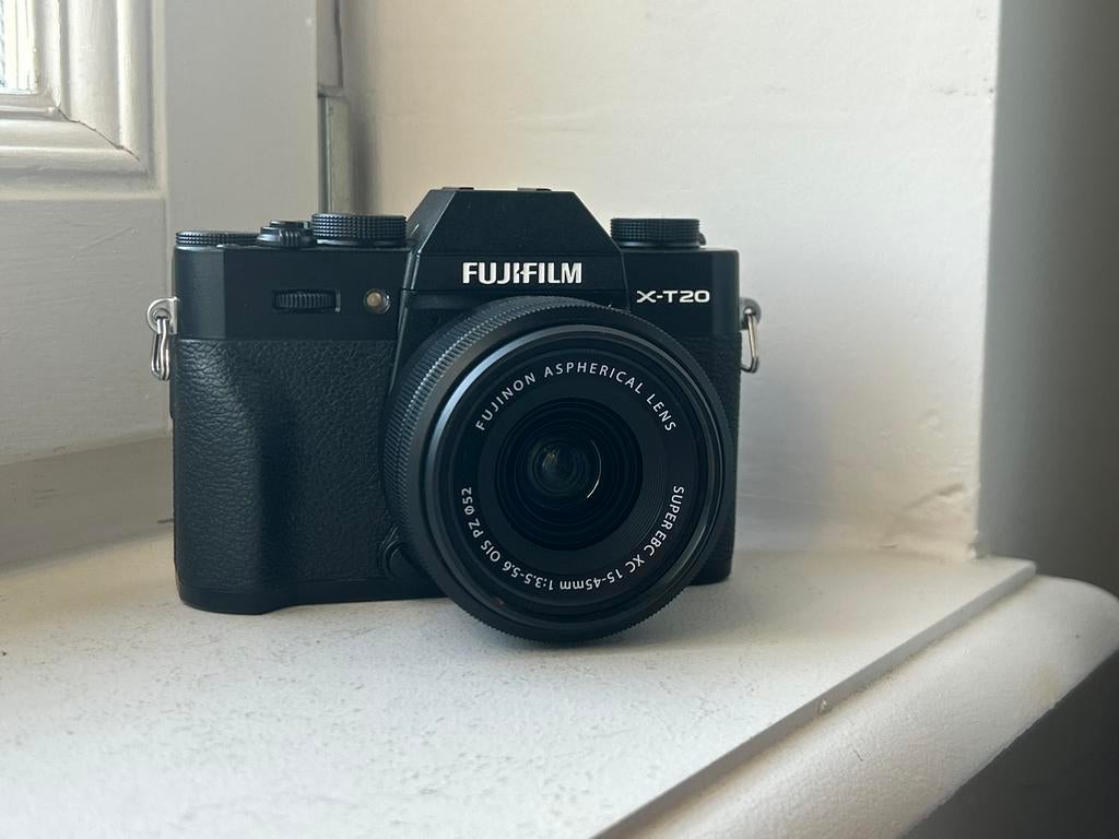 Fujifilm XT20 + lens + accessoires, Ophalen of Verzenden, Zo goed als nieuw