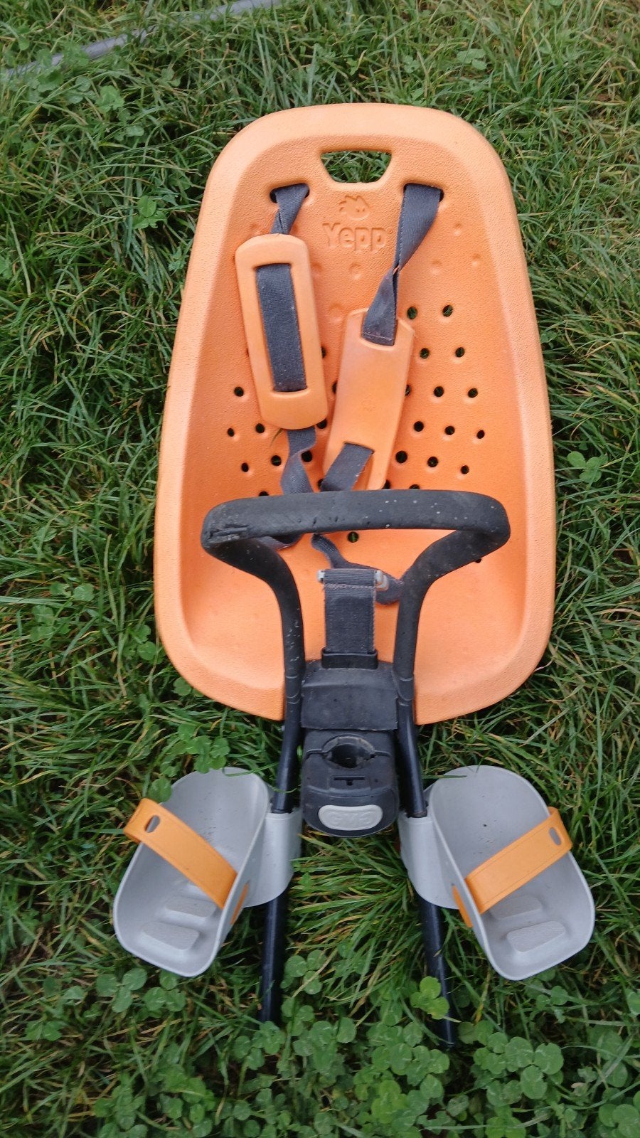 Eerste fietsstoeltje Yepp, Vélos & Vélomoteurs, Siège avant, Yepp (Thule), 0 à 18 kg, Repose-pieds