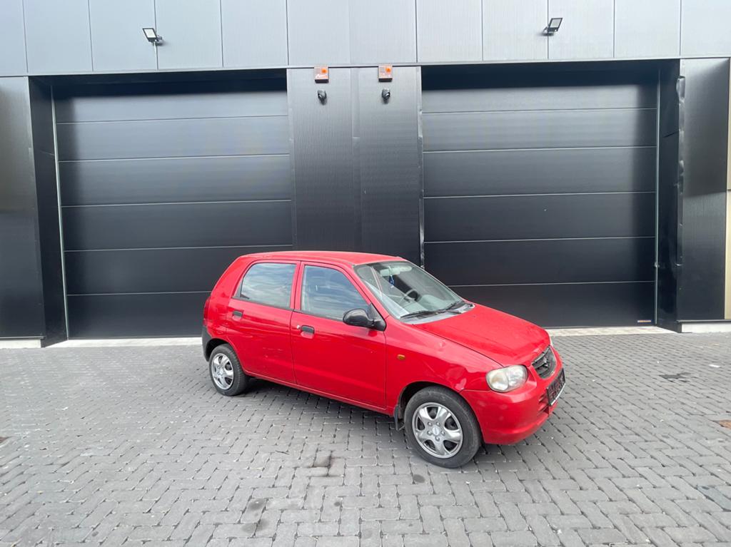Suzuki Alto Essence Boîte Automatique Clim Contrôle Ok, Auto's, Suzuki, Automaat, Zwart, Bedrijf, 5 deurs