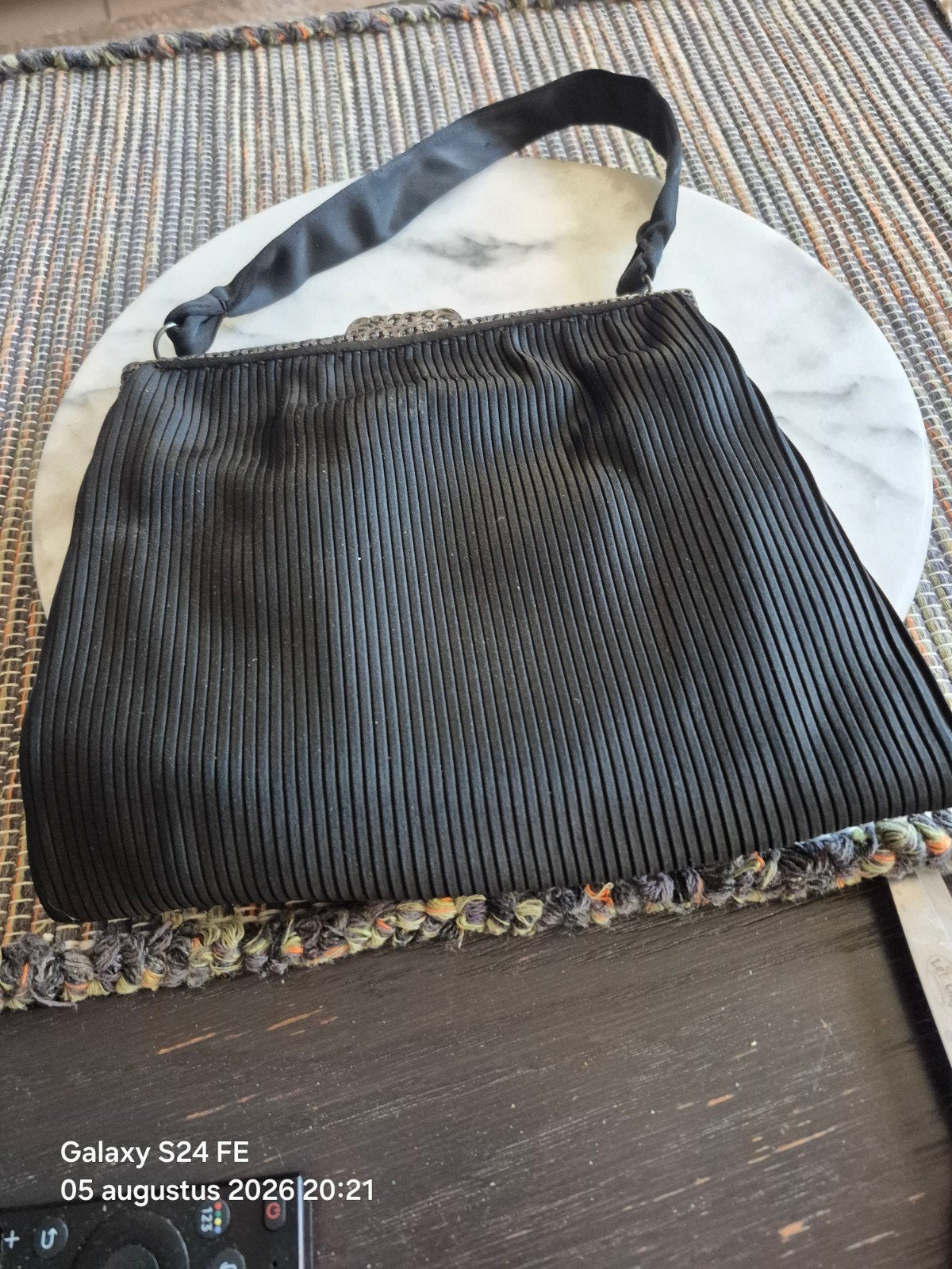 Sac de soirée ancien, Bijoux, Sacs & Beauté, Sacs | Sacs Femme, Enlèvement ou Envoi