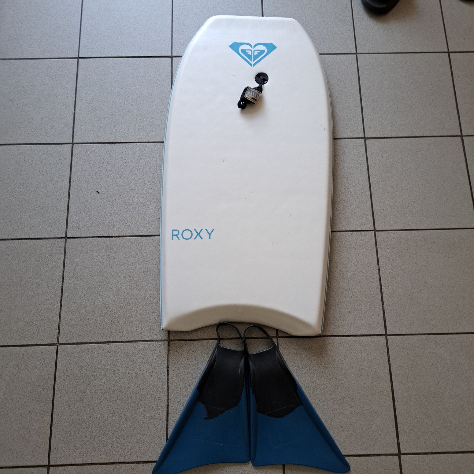 Roxy bodyboard 40 met zwemvliezen maat small 37/38., Ophalen