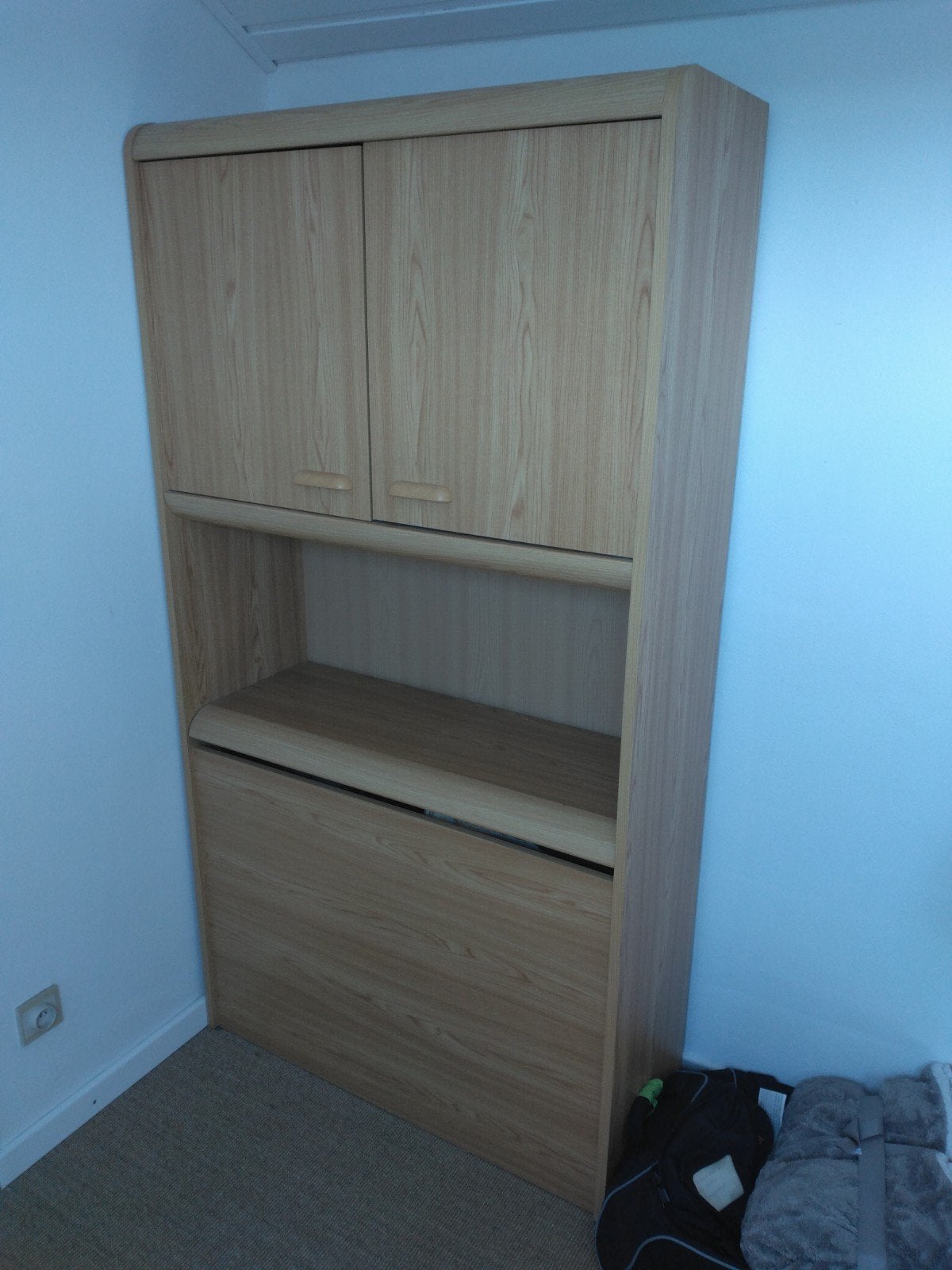 Gratis degelijke Kast, Ophalen, Gebruikt, Met deur(en), 50 tot 100 cm