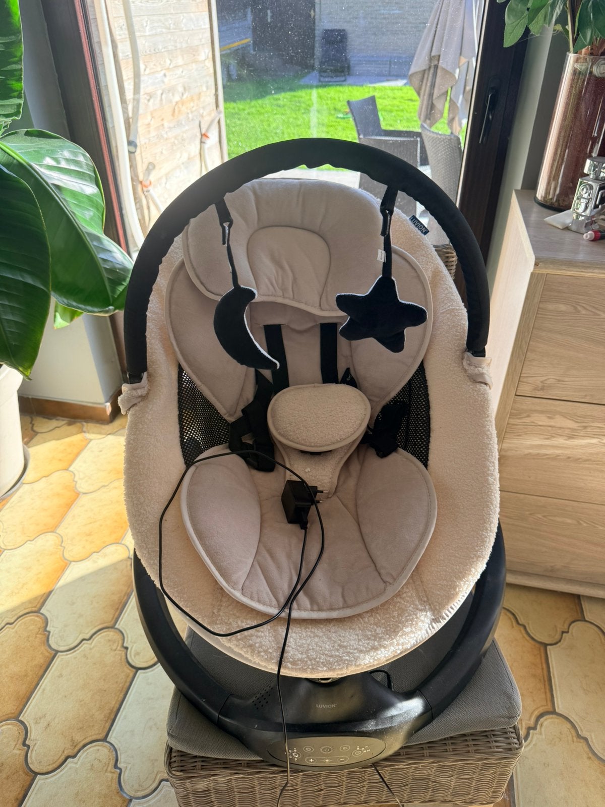 elektrische babyschommel 3keer gebruikt, Kinderen en Baby's, Ophalen, Zo goed als nieuw, Wipstoel