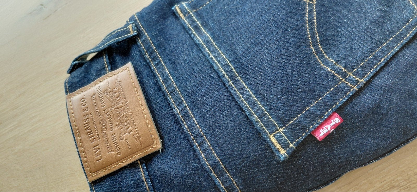 Jean Levis taille 27 État neuf, jamais porté !, Enlèvement ou Envoi