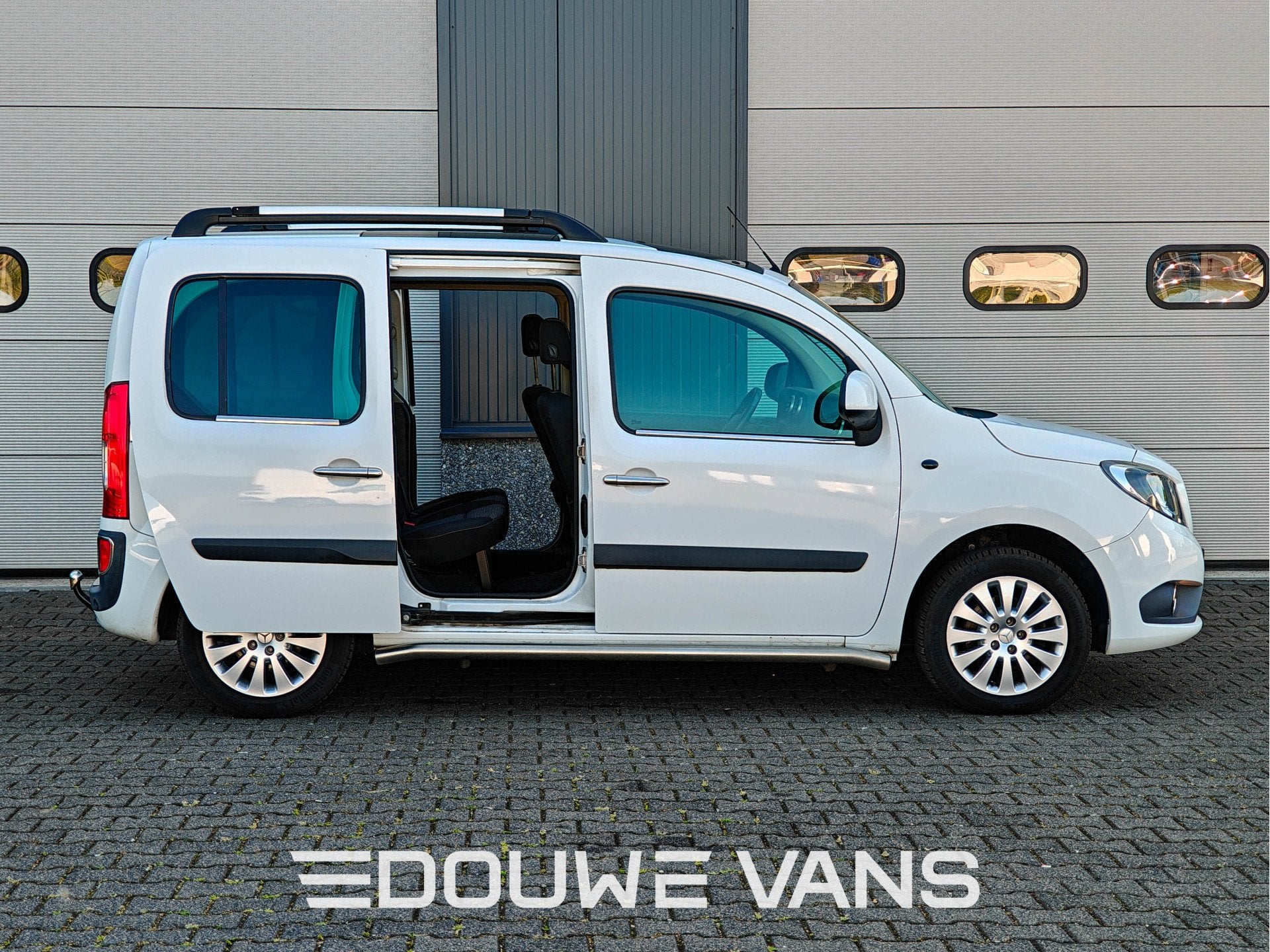 Mercedes-Benz Citan 112 L2 Tourer Edition Camera Airco Panor, Auto's, Automaat, Stof, Gebruikt, 4 cilinders