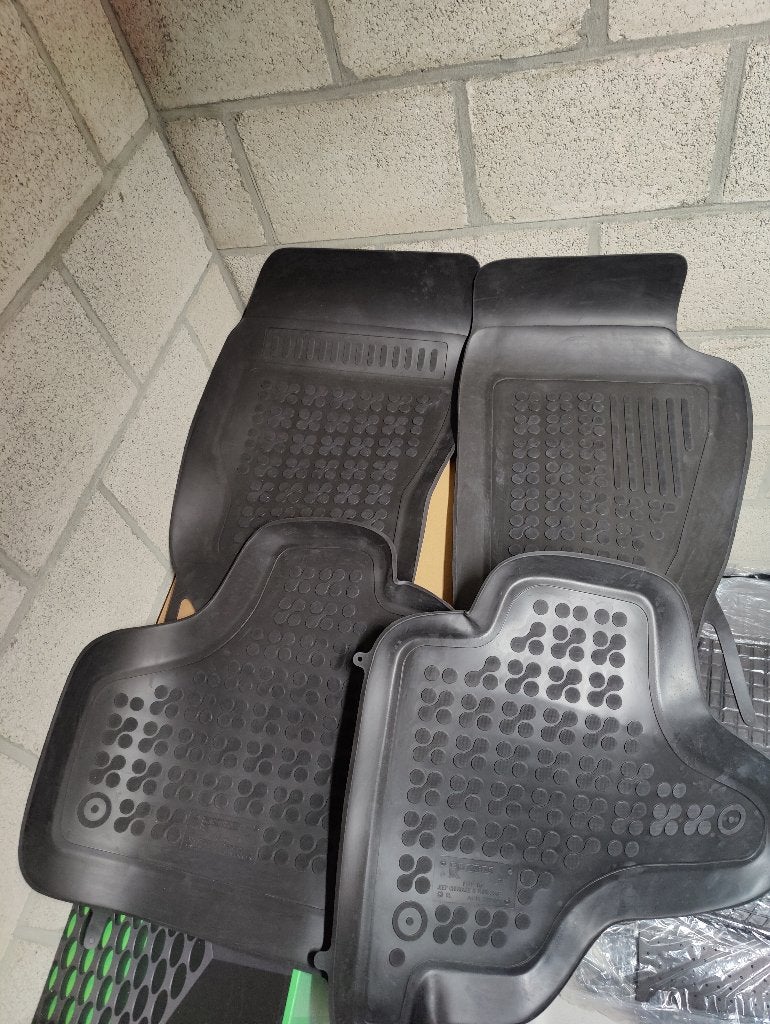 Kit de tapis en caoutchouc pour Jeep Cherokee 4, Enlèvement ou Envoi, Neuf