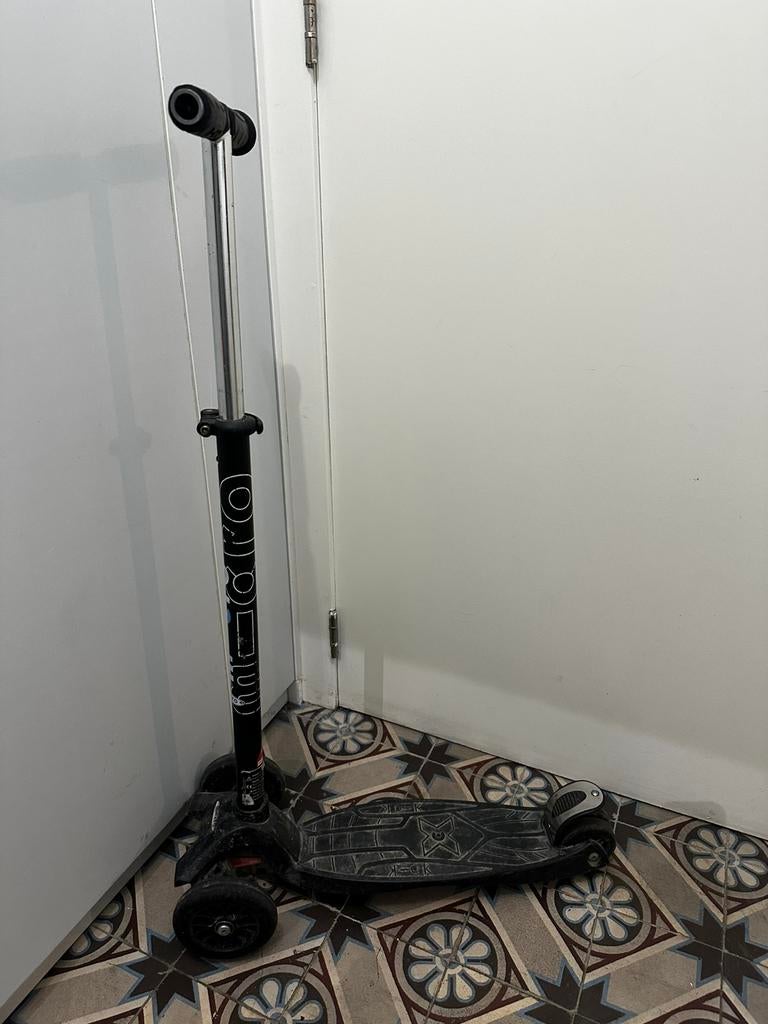 Micro Maxi Deluxe-scooter (5-12 jaar), Fietsen en Brommers, Ophalen, Gebruikt, Gewone step