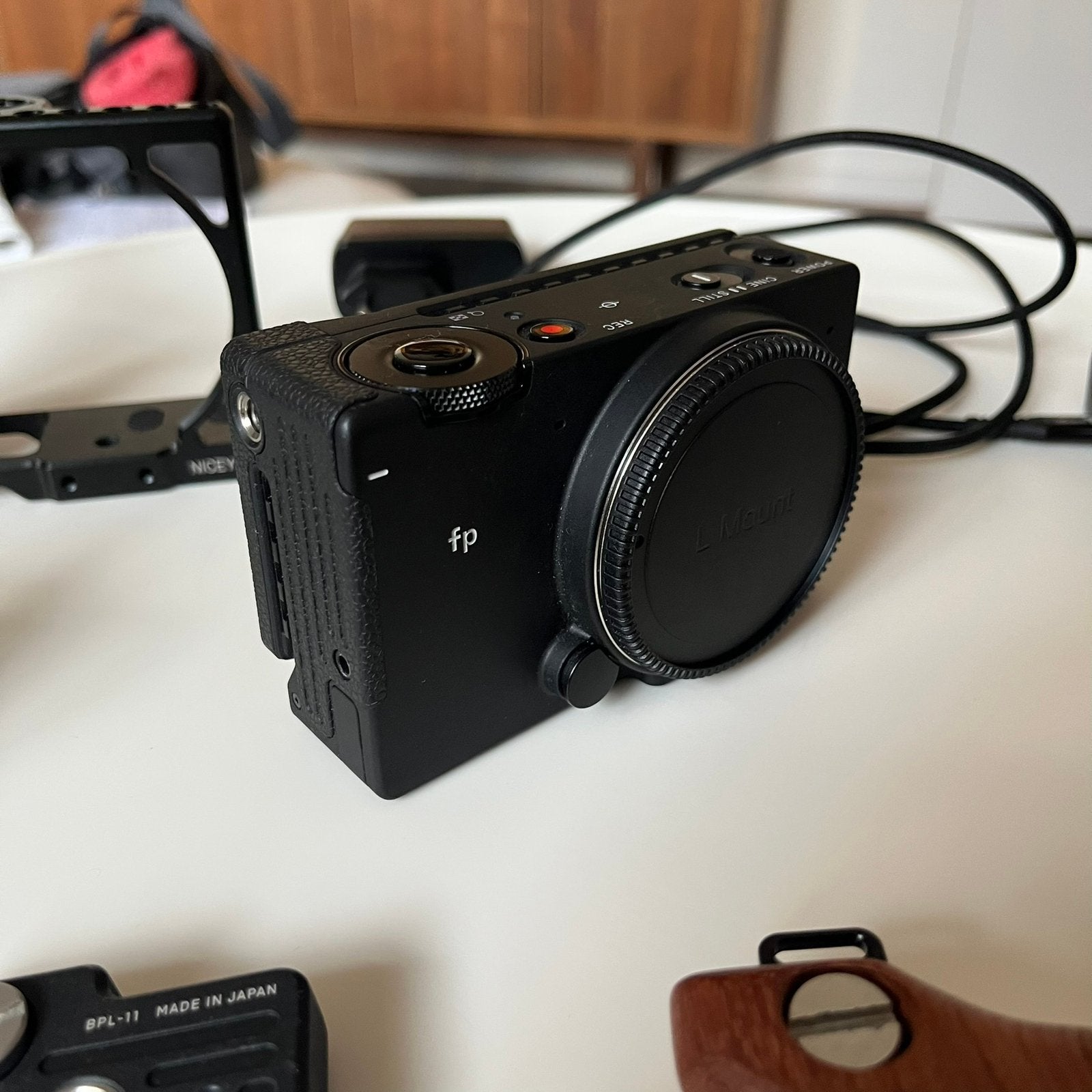 Sigma FP behuizing + 3 batterijen +..., Audio, Tv en Foto, Ophalen of Verzenden, Zo goed als nieuw, USB-kabel