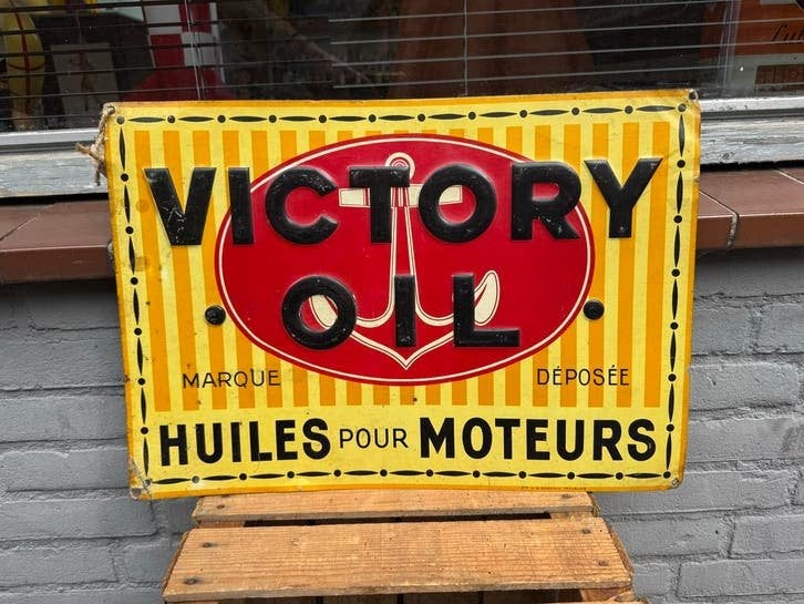 Vintage Victory Oil Reclamebord - Huiles pour Moteur, Verzamelen