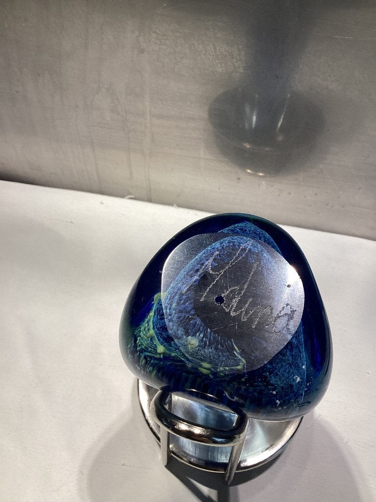 Paperweight in glas "Obelisk" M Dina. 146/Ba., Antiek en Kunst, Ophalen