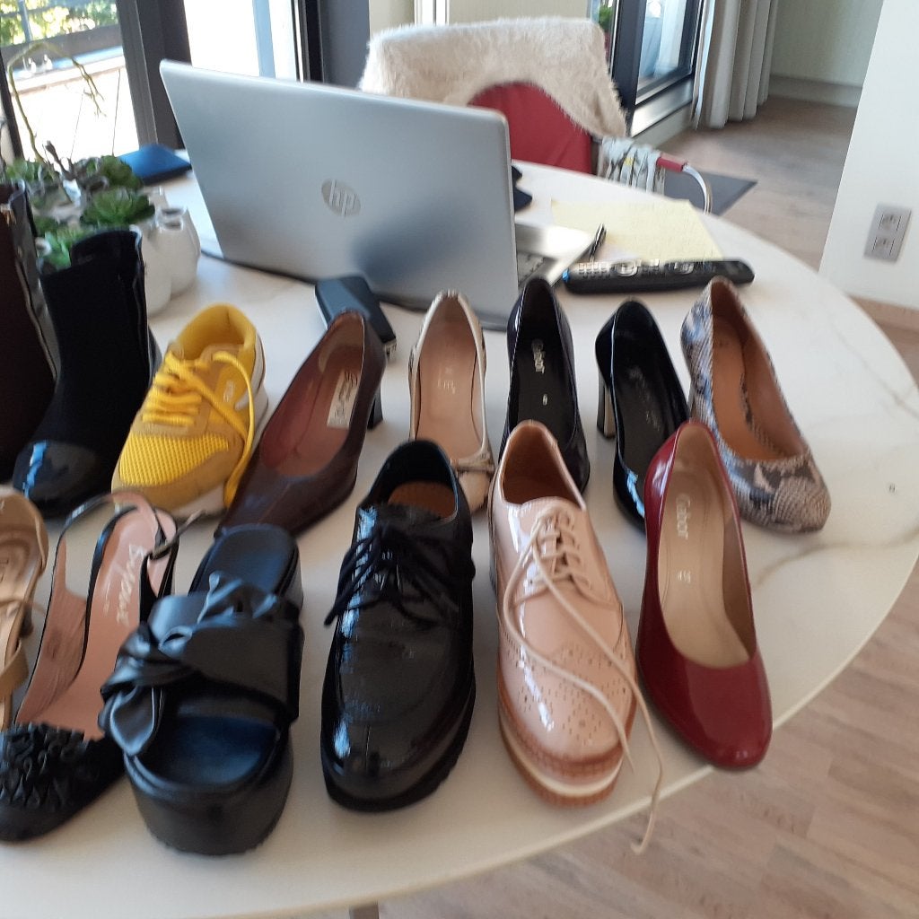 Lot van meer dan 20 paar schoenen, Ophalen, Zo goed als nieuw, Overige typen