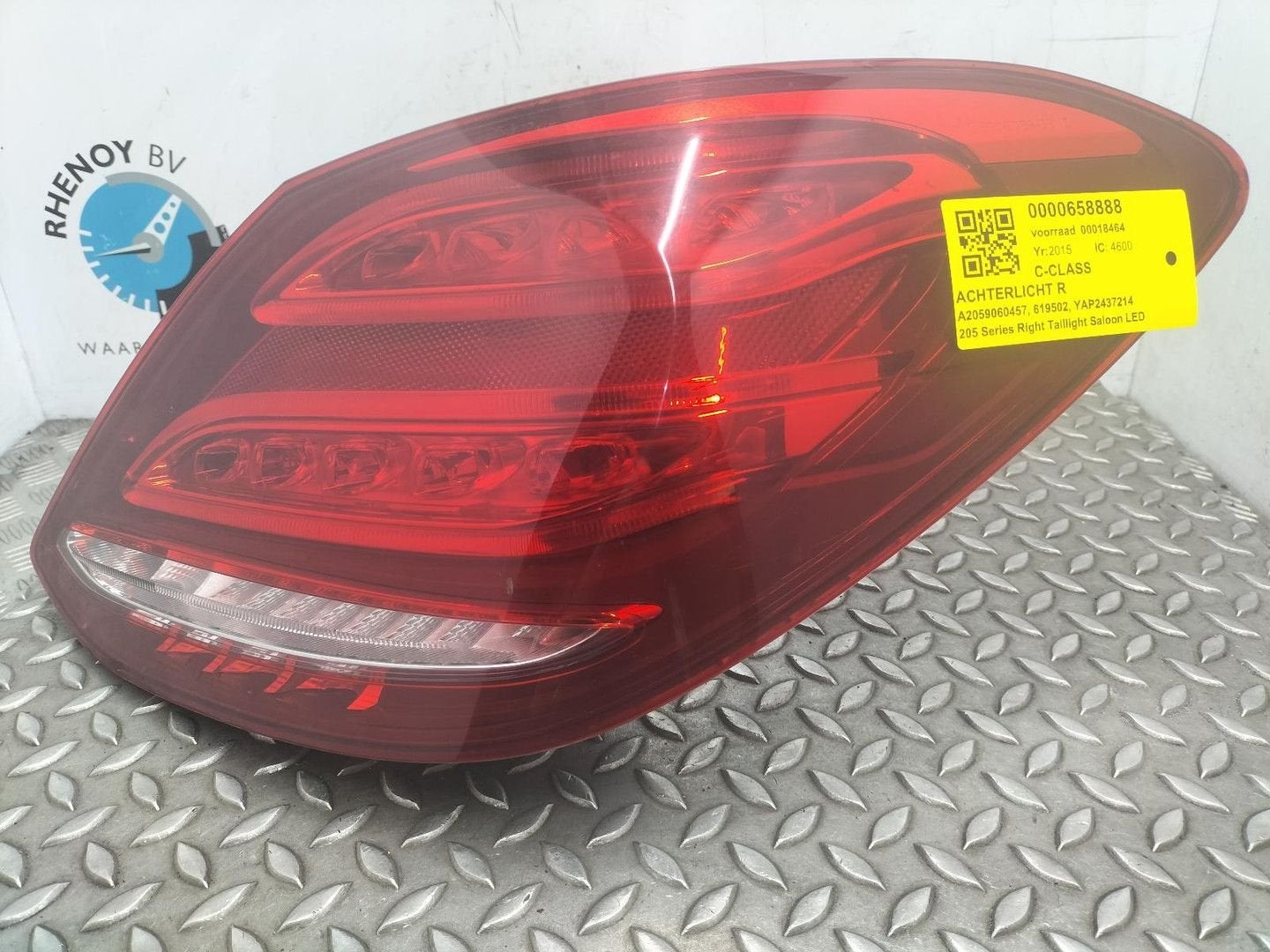 MERCEDES C-CLASS 350e Hybrid plus Limousine ACHTERLICHT R 20, Autos : Pièces & Accessoires, Enlèvement ou Envoi, Utilisé, ARN reconnu