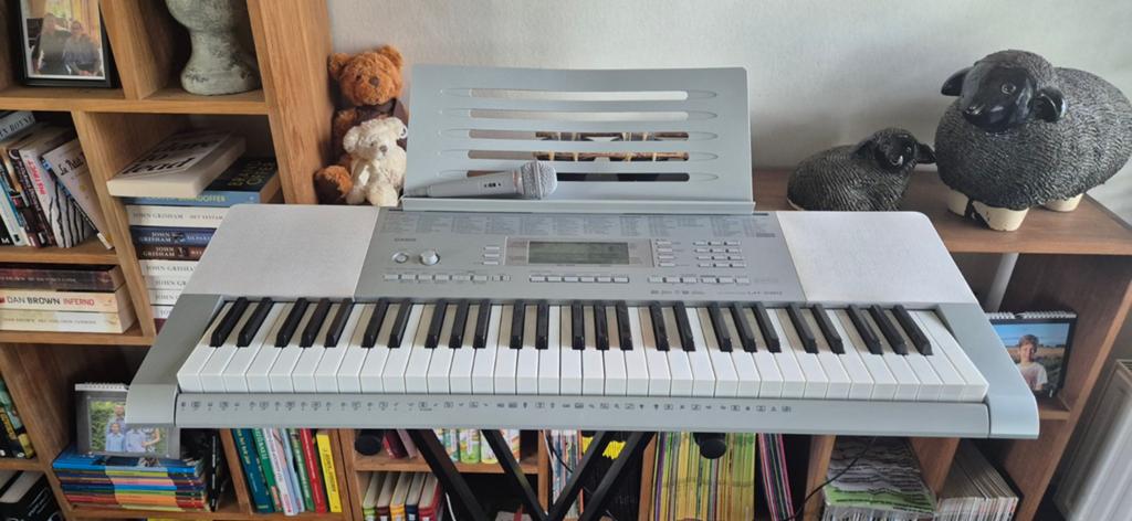 Keyboard Casio LK-280, Muziek en Instrumenten, Keyboards, Ophalen, Casio, 61 toetsen, Zo goed als nieuw