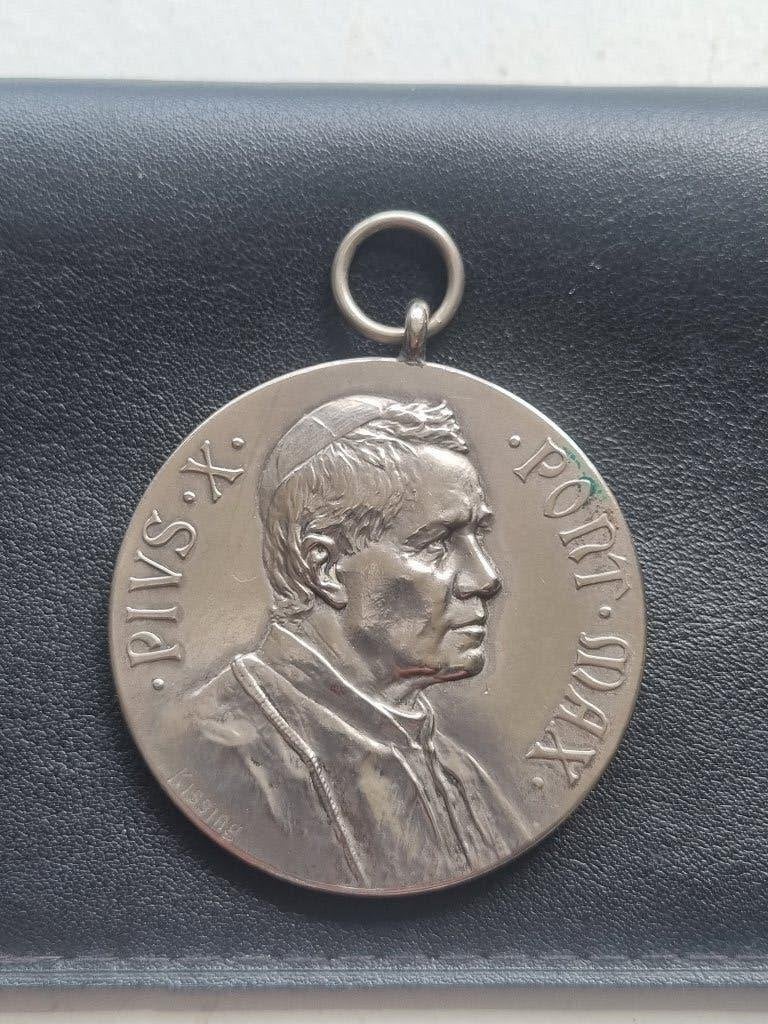 zilveren medaille paus pius x, Verzenden