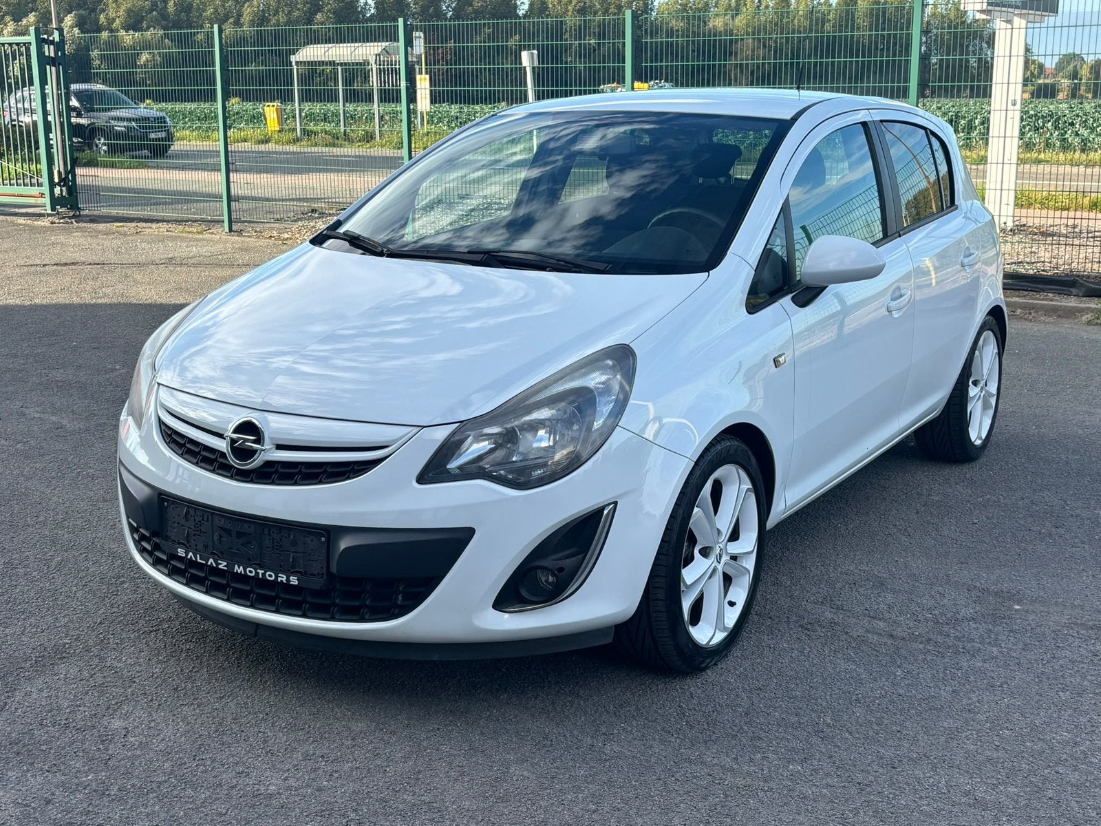 Opel Corsa 1.4 essence lez ok gps, Euro 5, Achat, 4 portes, Entreprise