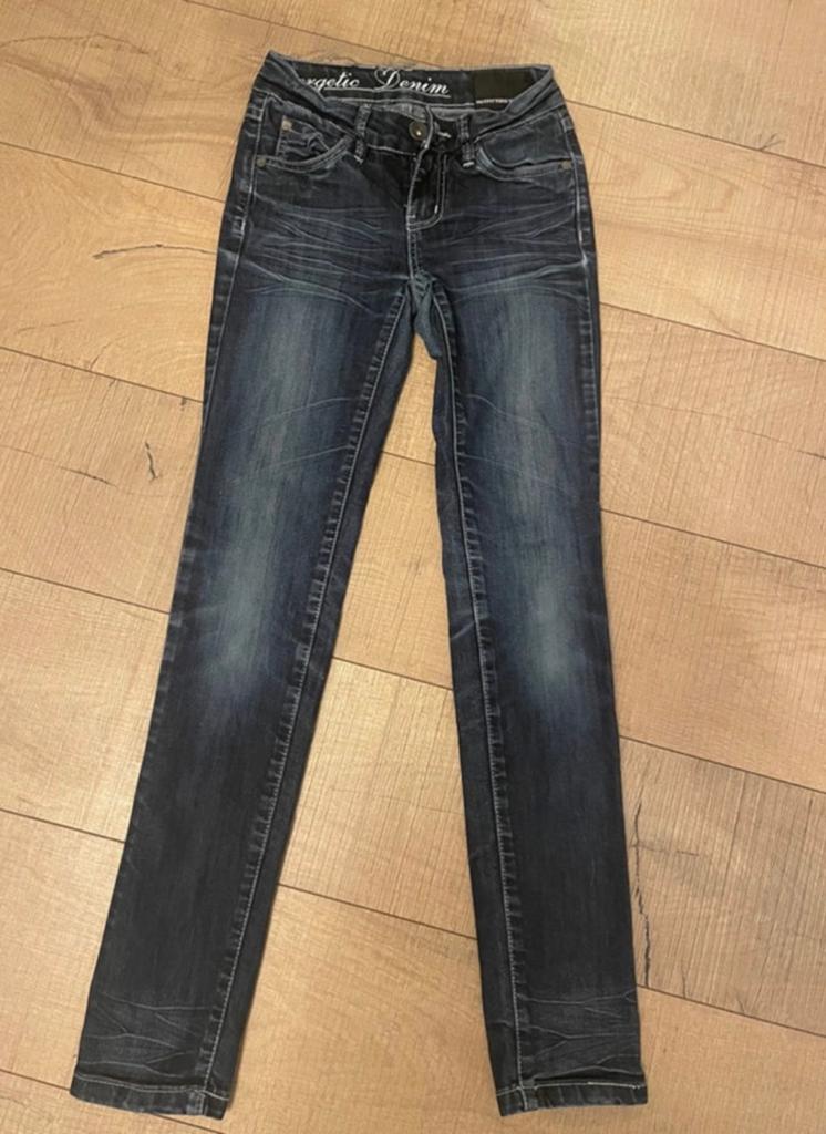 Blauwe skinny jeans, Ophalen of Verzenden, Zo goed als nieuw, Blauw, W28 - W29 (confectie 36)