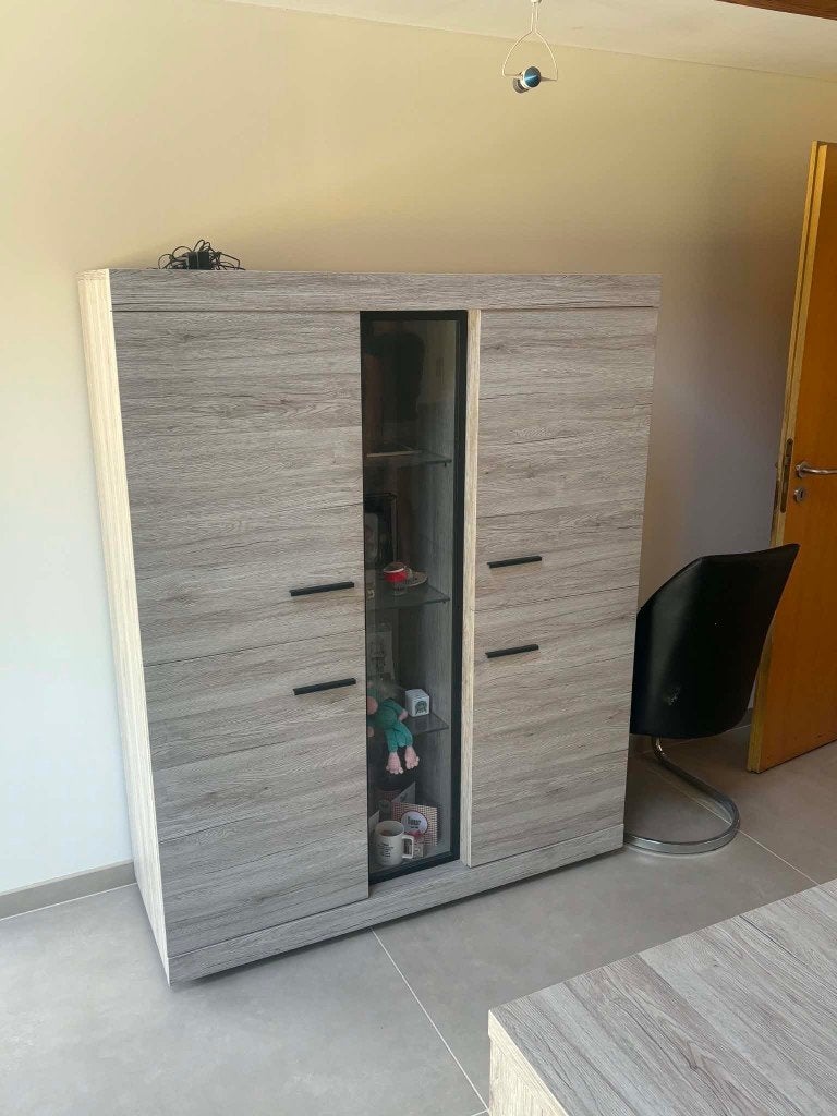 Eetplaats (Tafel - Dressoir - Barkast), Enlèvement, Utilisé