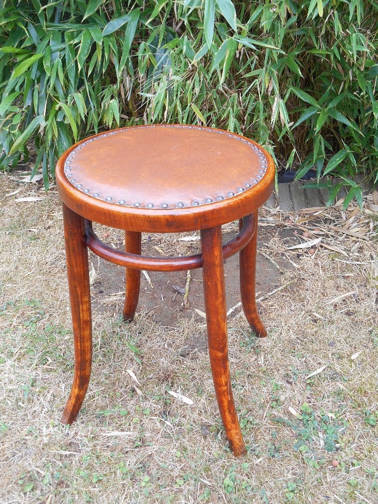 Un tabouret Thonet ?, Enlèvement ou Envoi
