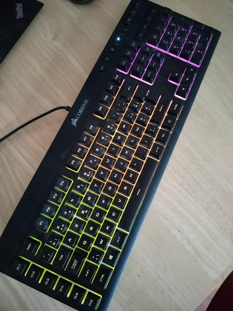 Corsair K55 RGB Gaming Toetsenbord AZERTY BE, Gebruikt, Azerty, Bedraad, Corsair